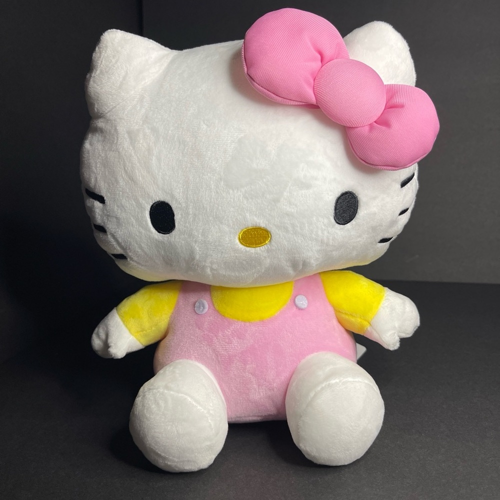 Charming 9.5-Inch Hello Kitty Plush - Authentic Sanrio Cuteness